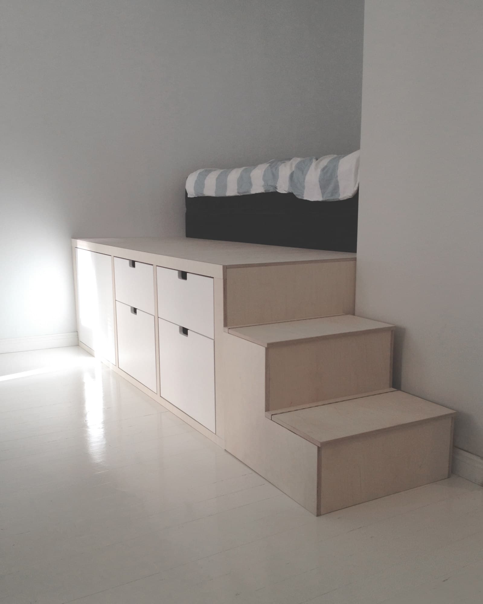 Custom made beds by Reko Hämäläinen / Rekon Struktio
