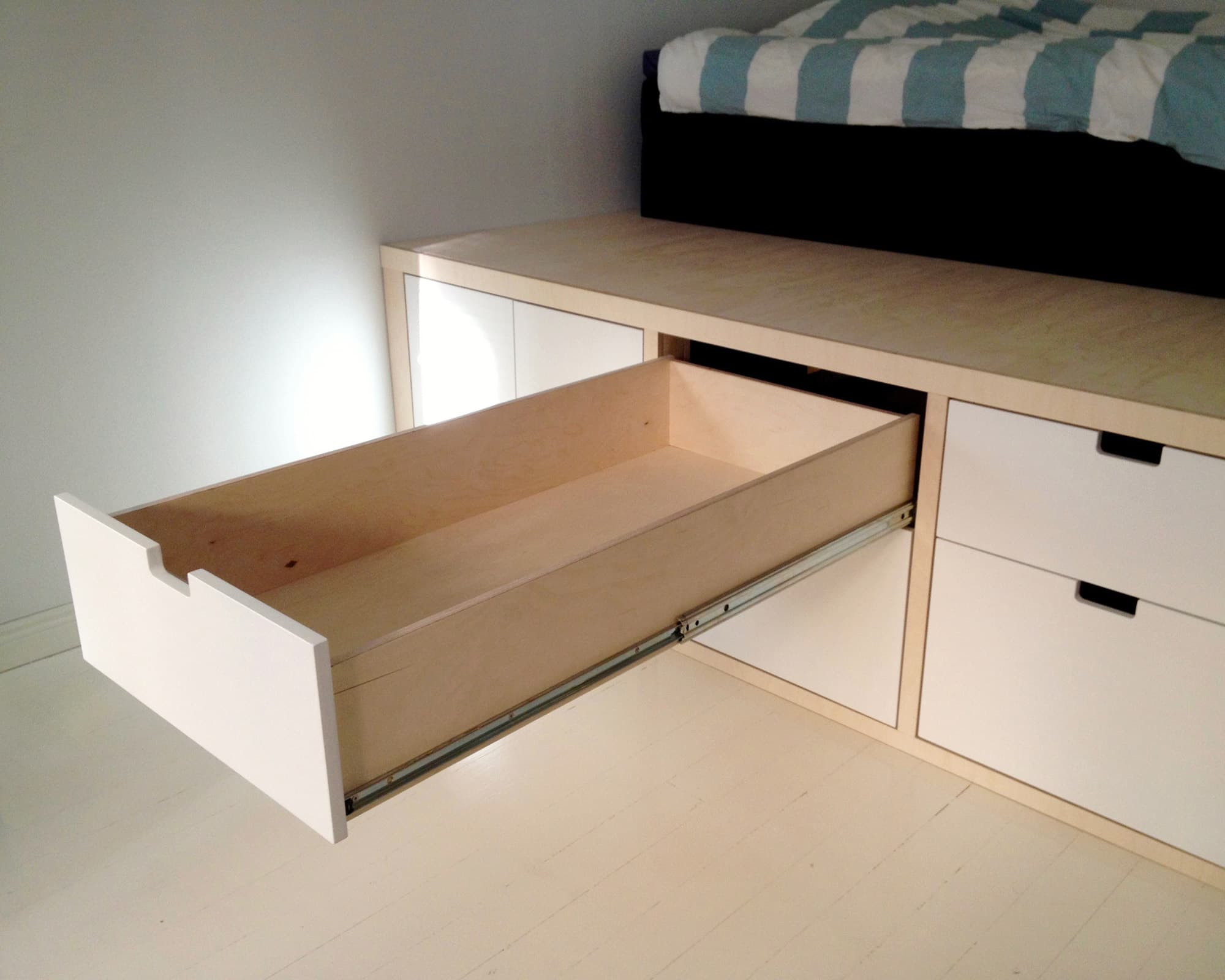 Custom made beds by Reko Hämäläinen / Rekon Struktio