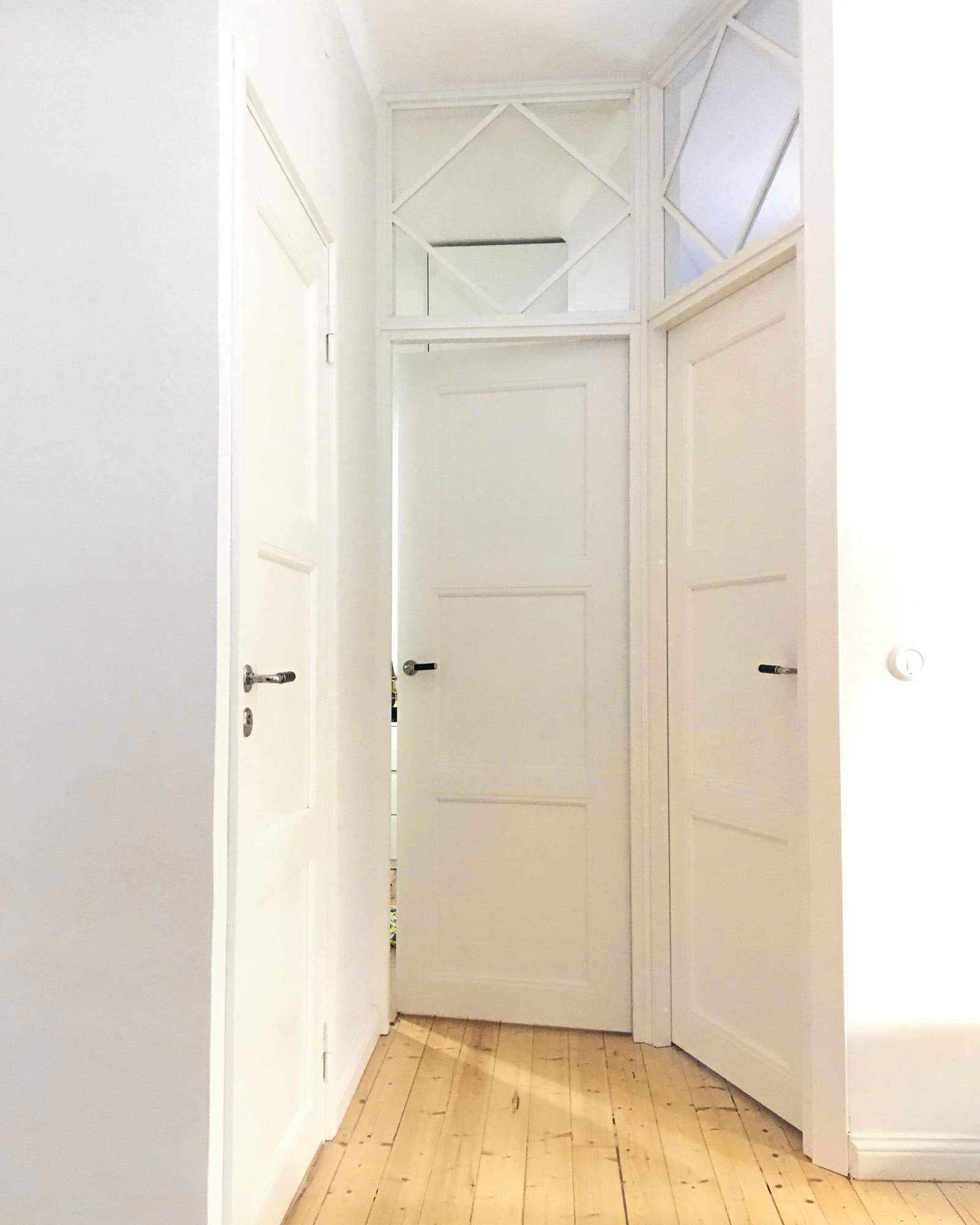 Custom made doors by Reko Hämäläinen / Rekon Struktio